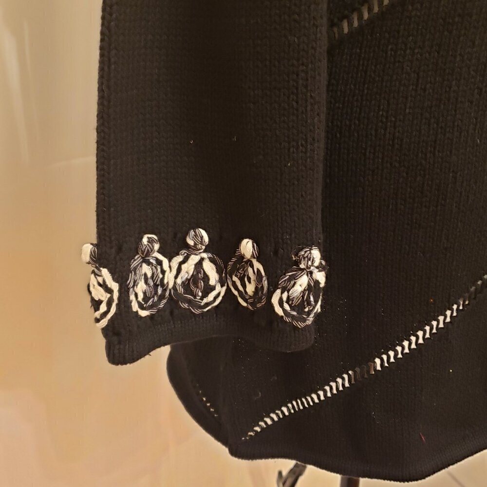 Monterey Bay Black & White Butterfly One Snap Closure Cardigan/Sweater, Size XL - Picture 6 of 14